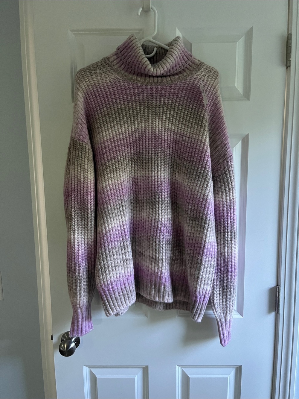 Gap-Turtleneck Ribbed Pullover Sweater in Lavender and Cream L tall